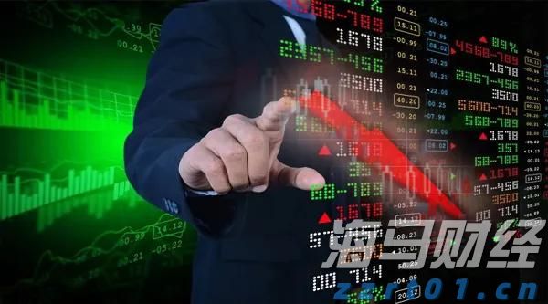 港城街道:干群奋力抗旱 解田“渴”护粮仓