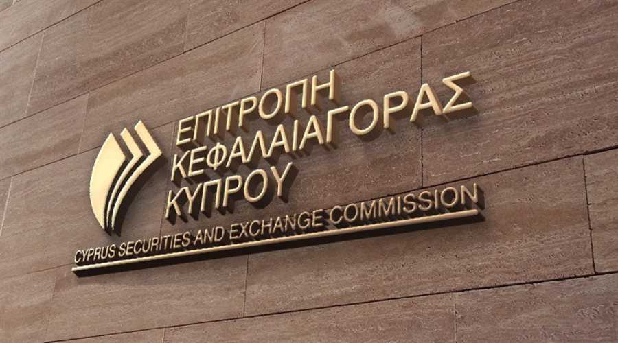 “198万现金藏拉杆箱里带回家”,一落马官员受贿细节曝光